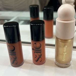 Saie blush & Rare beauty bundle